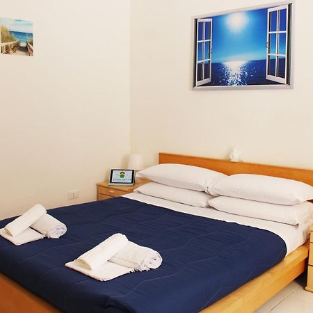 Appartamento Storico In Viale Triëst Buitenkant foto