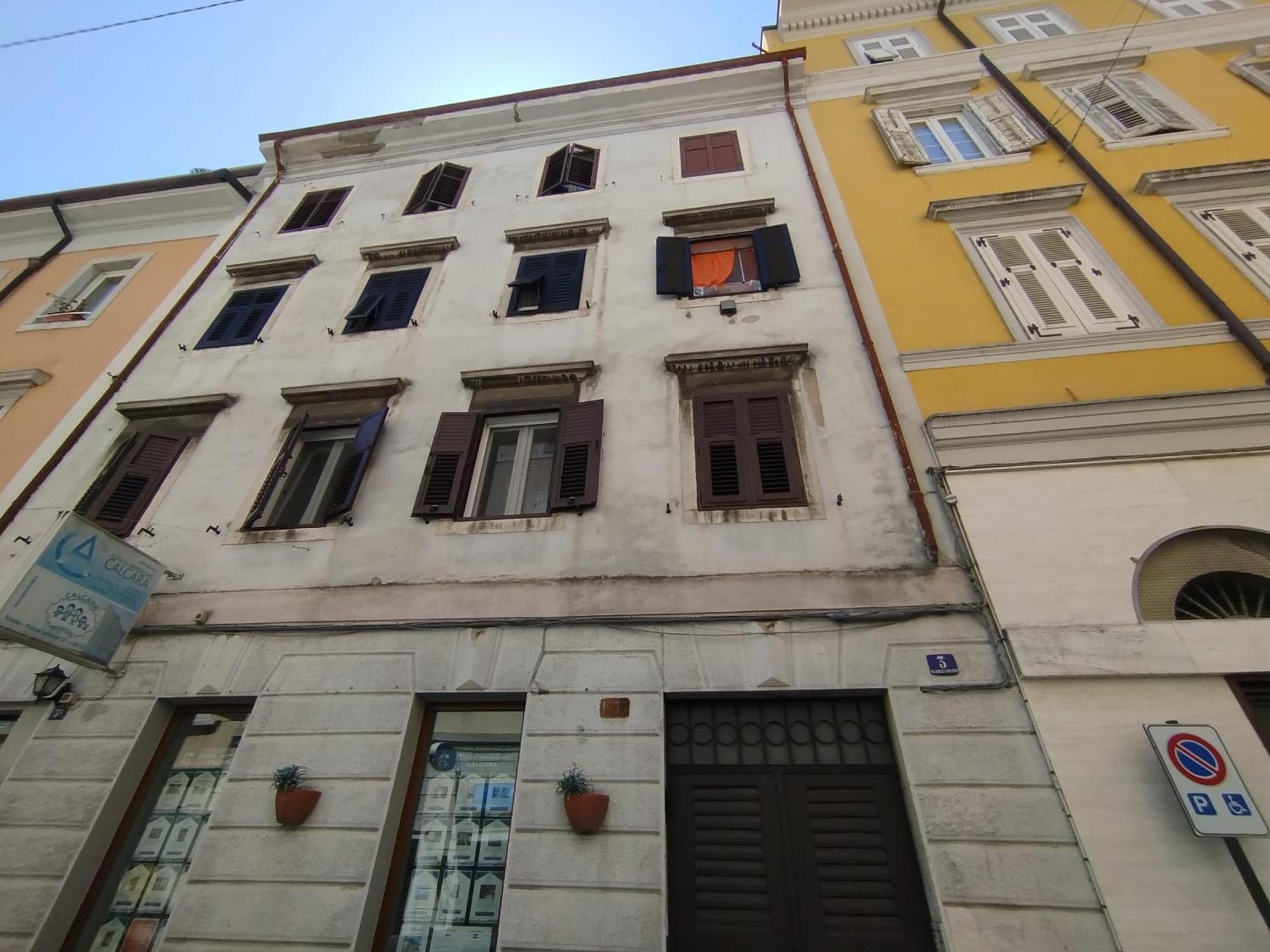 Appartamento Storico In Viale Triëst Buitenkant foto